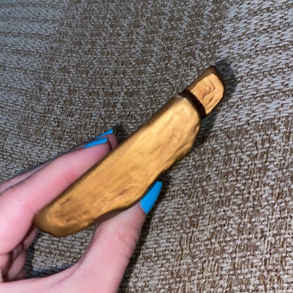 Vintage praying hands wall art - Picture 4 of 10